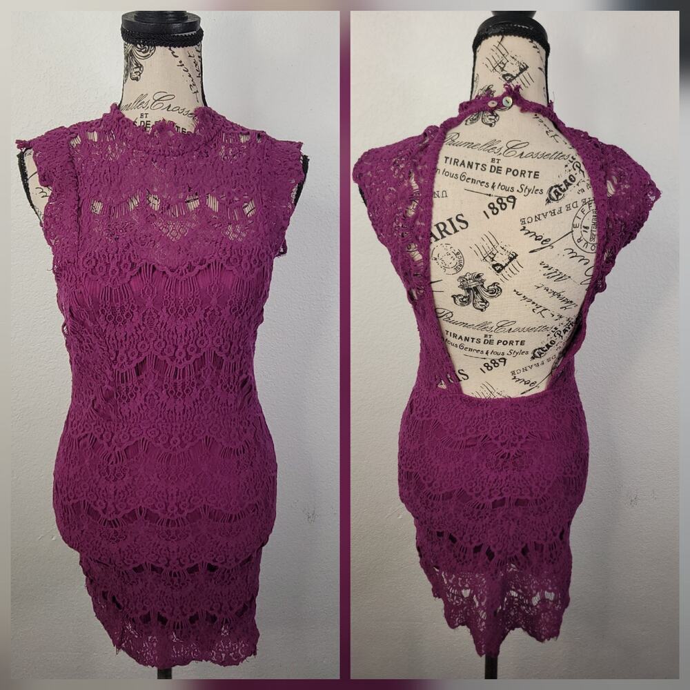 Free People Daydream Mini Dress SZ XS Lace Magenta Fuchsia Bodycon Open Back